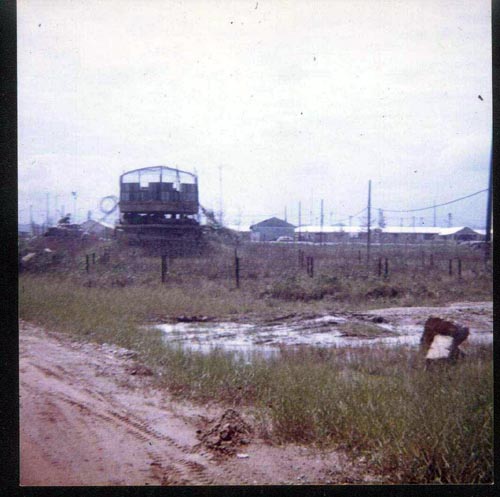 1968_00_Phu_Bai_Army_MP_guard_tower